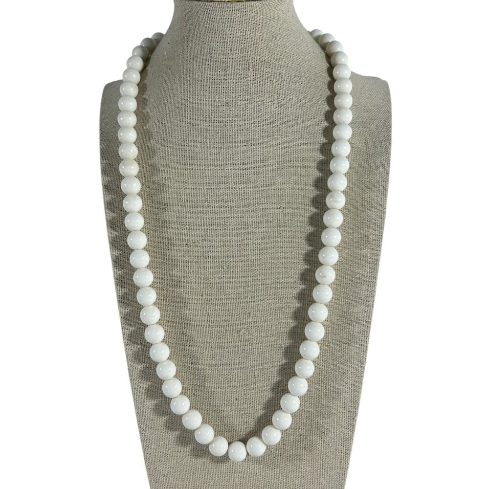 Vintage Oops A Daisy White Beaded Necklace Costume Jewelry 23" Long Oopsie